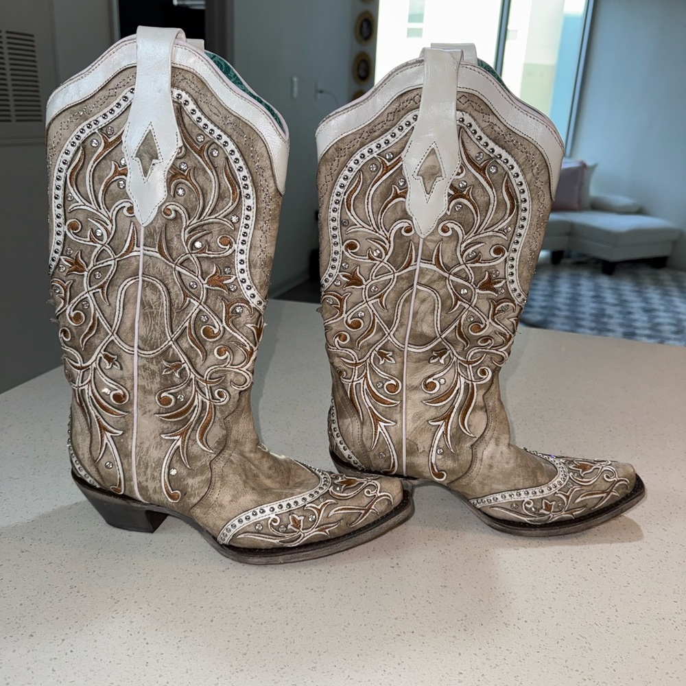 Corral Cream And Brown Embroidered Heeled Boots - image 2